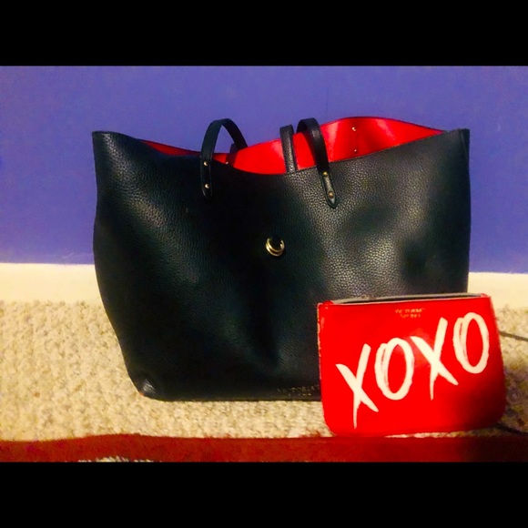 Victoria secret Valentines faux leather large tote bag - Picture 3 of 4